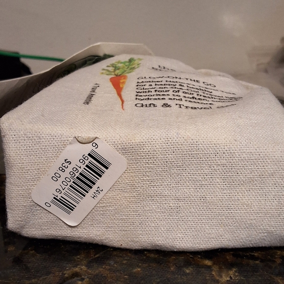 NWT THE COTTAGE GREENHOUSE GLOW-ON-THE-GO - Picture 3 of 5